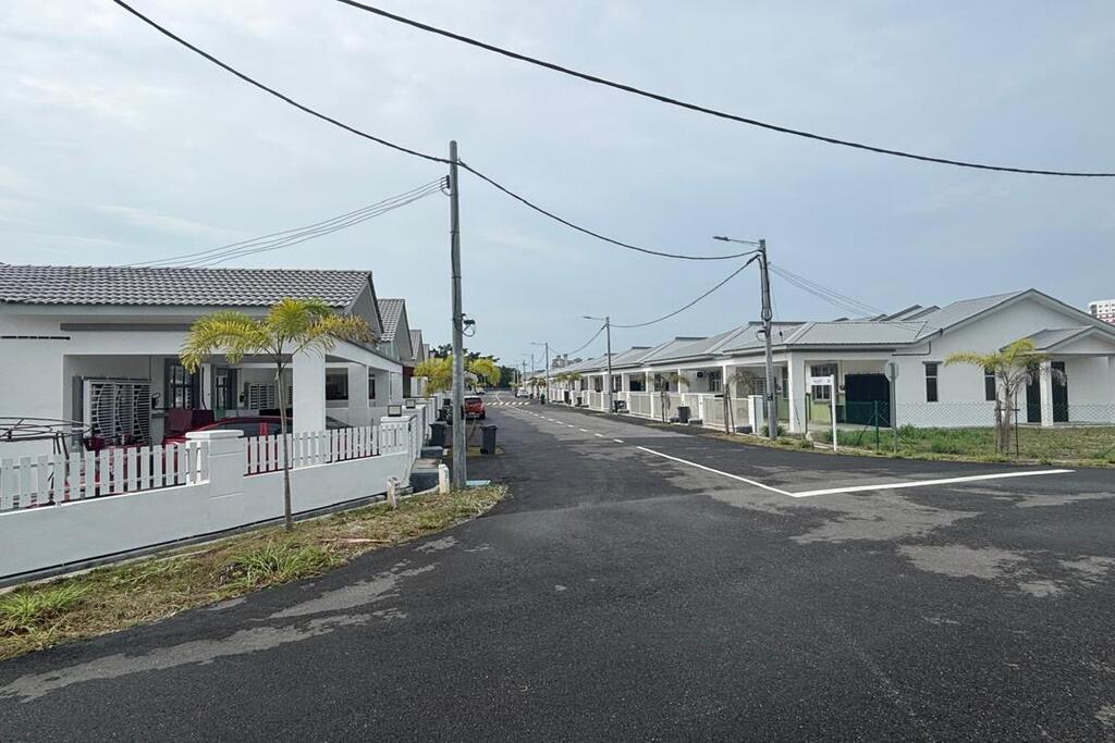 Taman Padang Ria completed homes